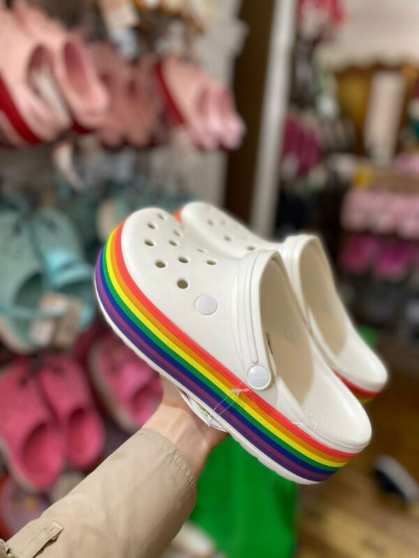 Crocs Pallets - Image 6