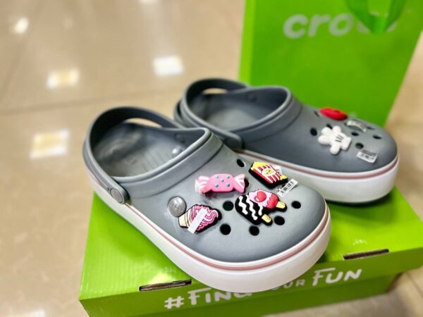 Crocs PALLETS - Image 41