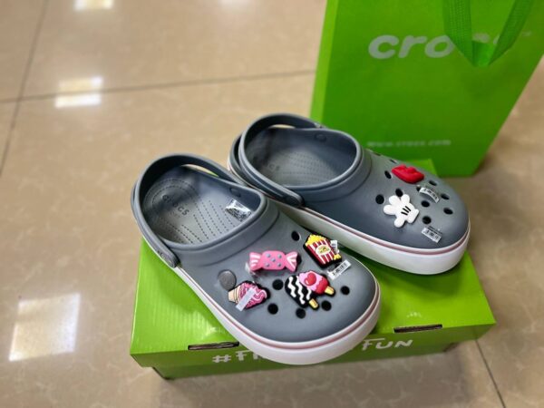 Crocs PALLETS - Image 44