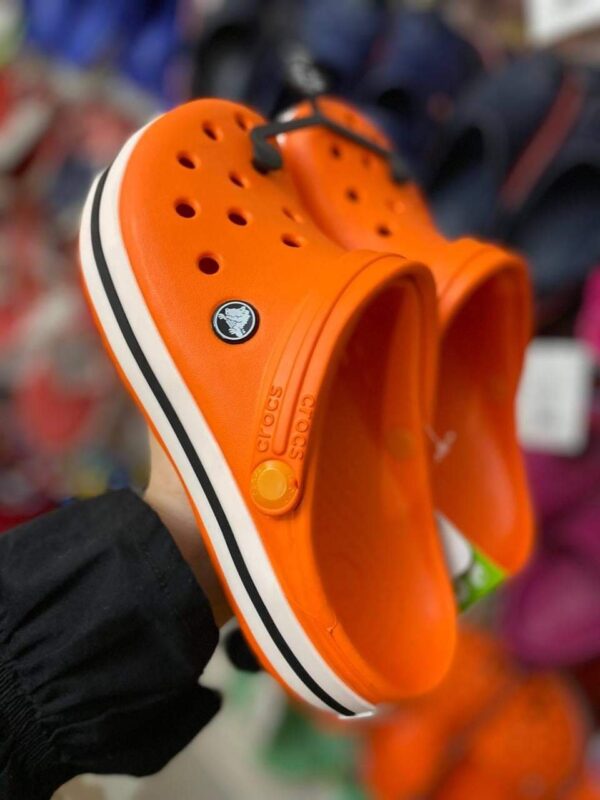 Crocs PALLETS - Image 33
