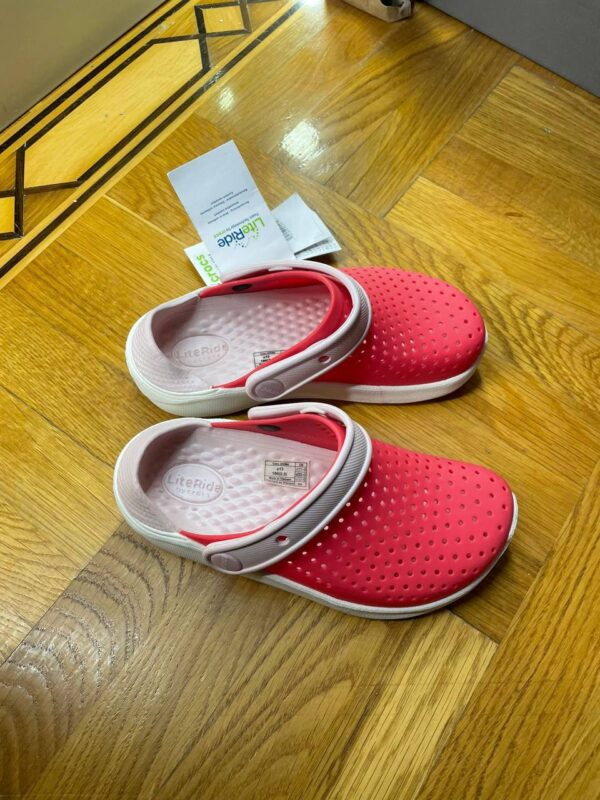 Crocs PALLETS - Image 31